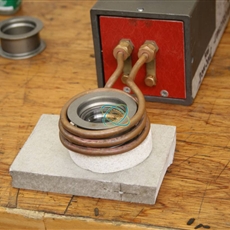 induction shrink fitting pulley to insert bearing